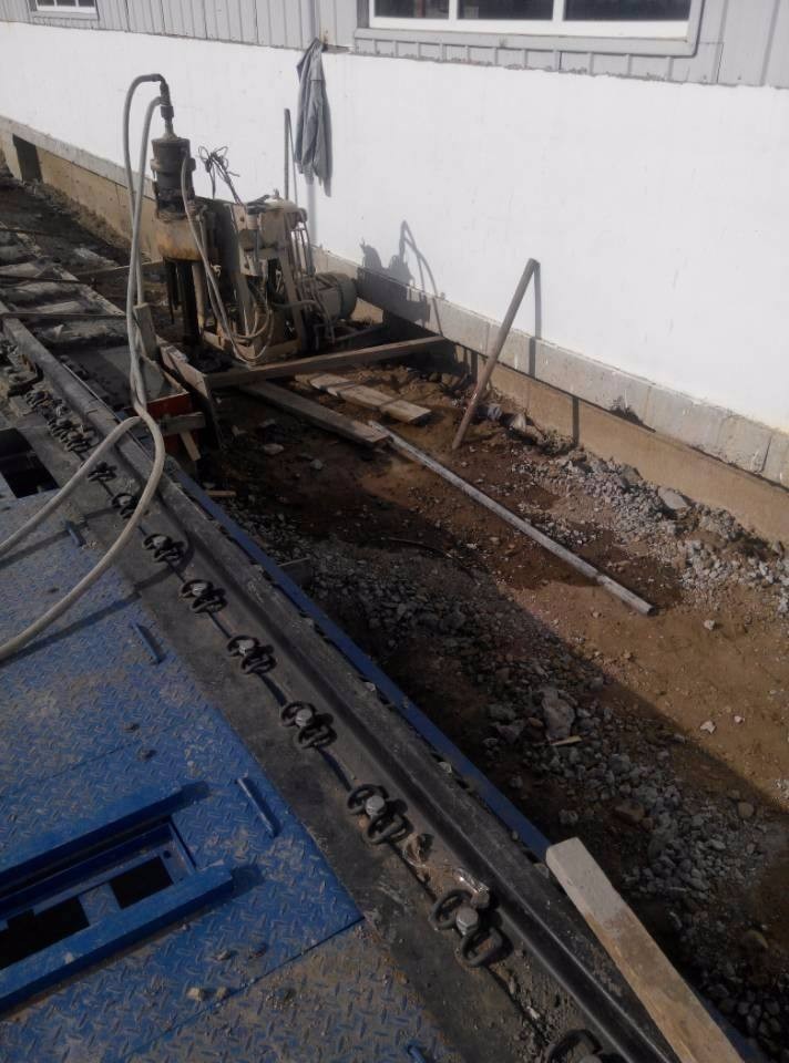 巴马注浆治理铁路高路基沉陷病害