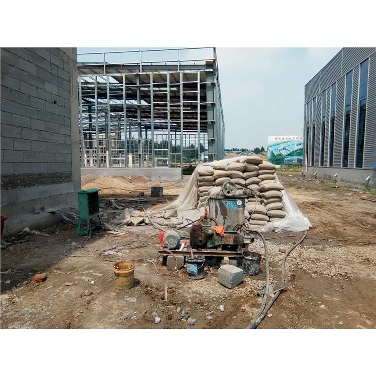 巴马地基下沉注浆加固施工